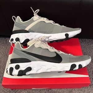 Nike React Element 55 in Gray and White